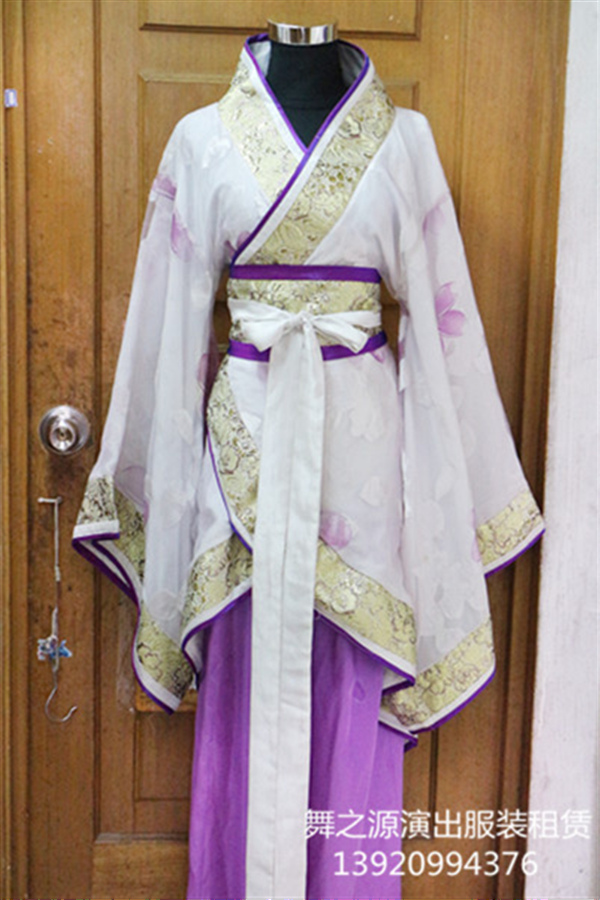 白色紫花汉服2