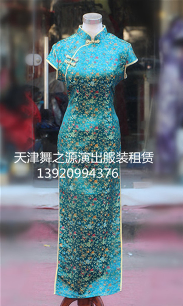 绿色织锦缎长旗袍