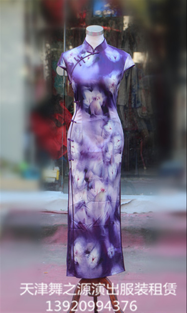紫色荷花长旗袍